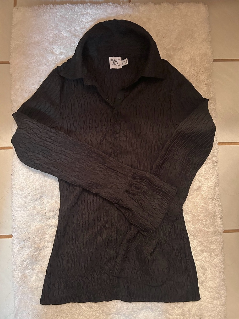 Princess Polly Black Textured and Cinched Waist Button-Up Shirt Small